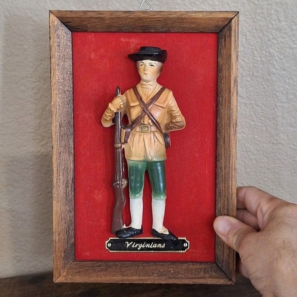 1950's Virginians Royal Sealy Japan Colonial Minuteman